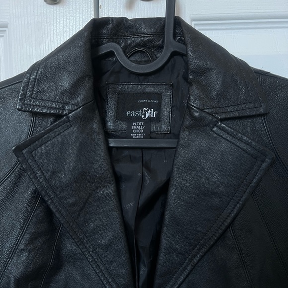 Short black leather jacket 100% leather outer - Picture 4 of 5